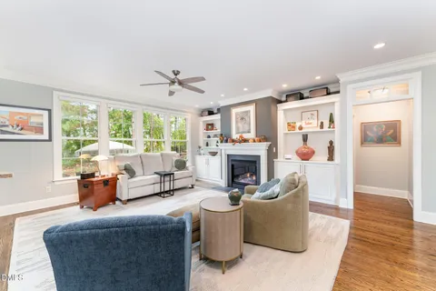 $1,095,000 | 524 Summer Harvest Court, Cary, NC 27519