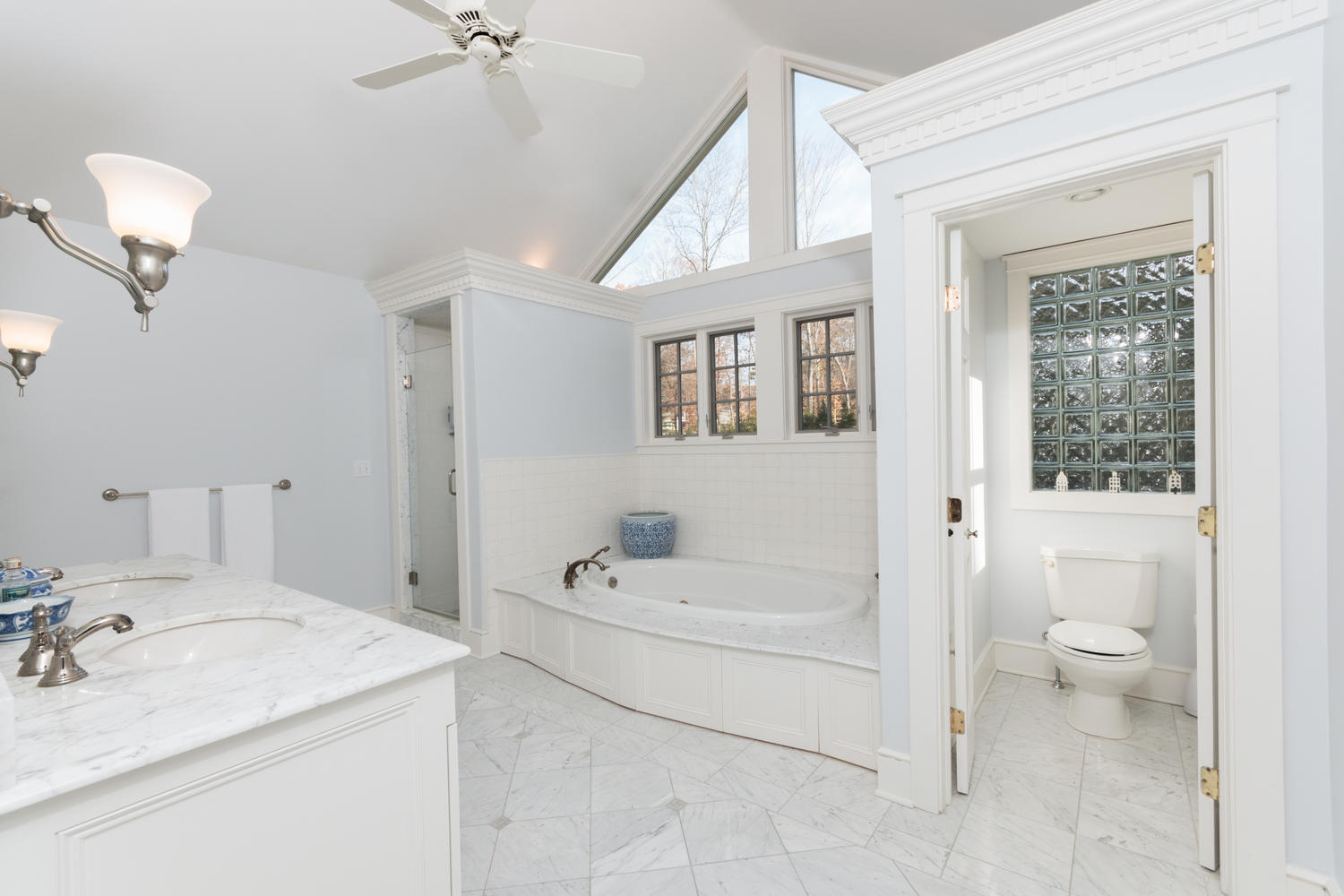 104 Leeuwarden Road Darien, CT 06820 - Photo 15 of 22 104 Leeuwarden Rd Darien CT-large-016-36