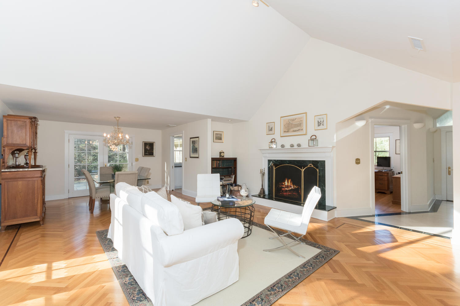 104 Leeuwarden Road Darien, CT 06820 - Photo 6 of 22 104 Leeuwarden Rd Darien CT-large-005-33