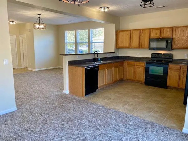 $2,000 | 322 Oak Leaf Place, Acworth, GA 30102