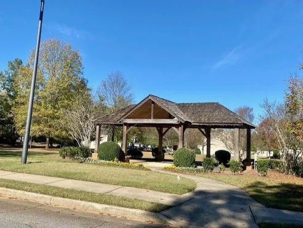 $2,000 | 322 Oak Leaf Place, Acworth, GA 30102