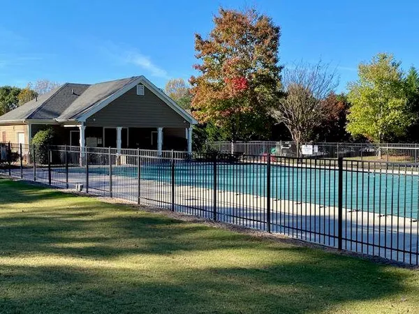 $2,000 | 322 Oak Leaf Place, Acworth, GA 30102