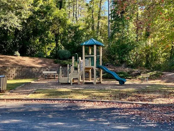 $2,000 | 322 Oak Leaf Place, Acworth, GA 30102