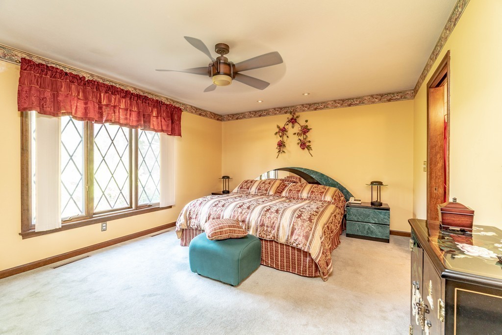 114 Carriage Road Chicopee, MA 01013 - Photo 13 of 29 Gallery Image 13