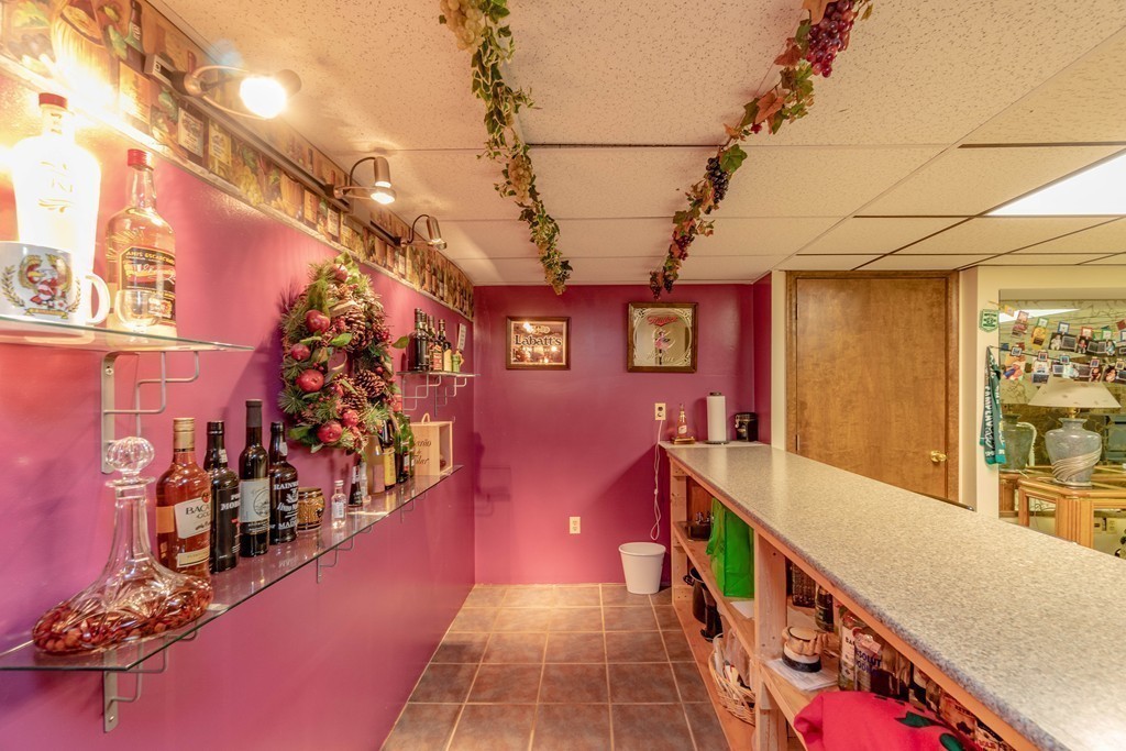 114 Carriage Road Chicopee, MA 01013 - Photo 21 of 29 Gallery Image 21