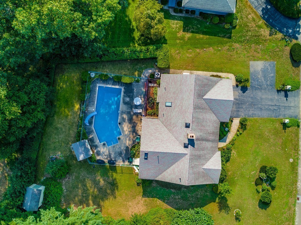 114 Carriage Road Chicopee, MA 01013 - Photo 26 of 29 Gallery Image 26