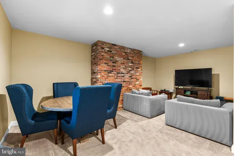 $1,899,900 | 10306 Cutters Lane, Potomac, MD 20854