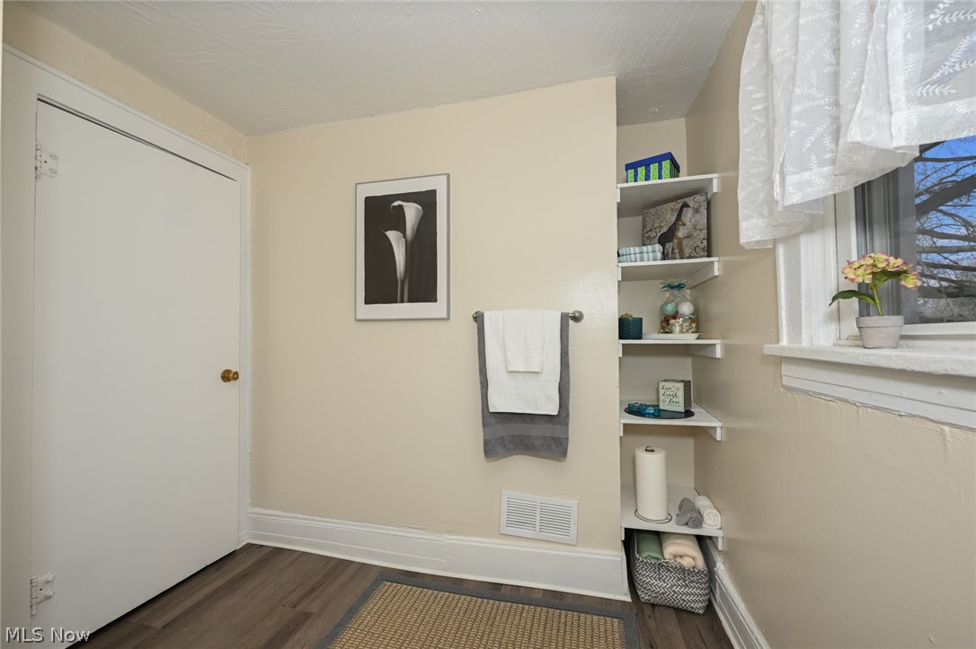 1292 Diagonal Road Akron, OH 44320 - Photo 28 of 49 Gallery Image 28