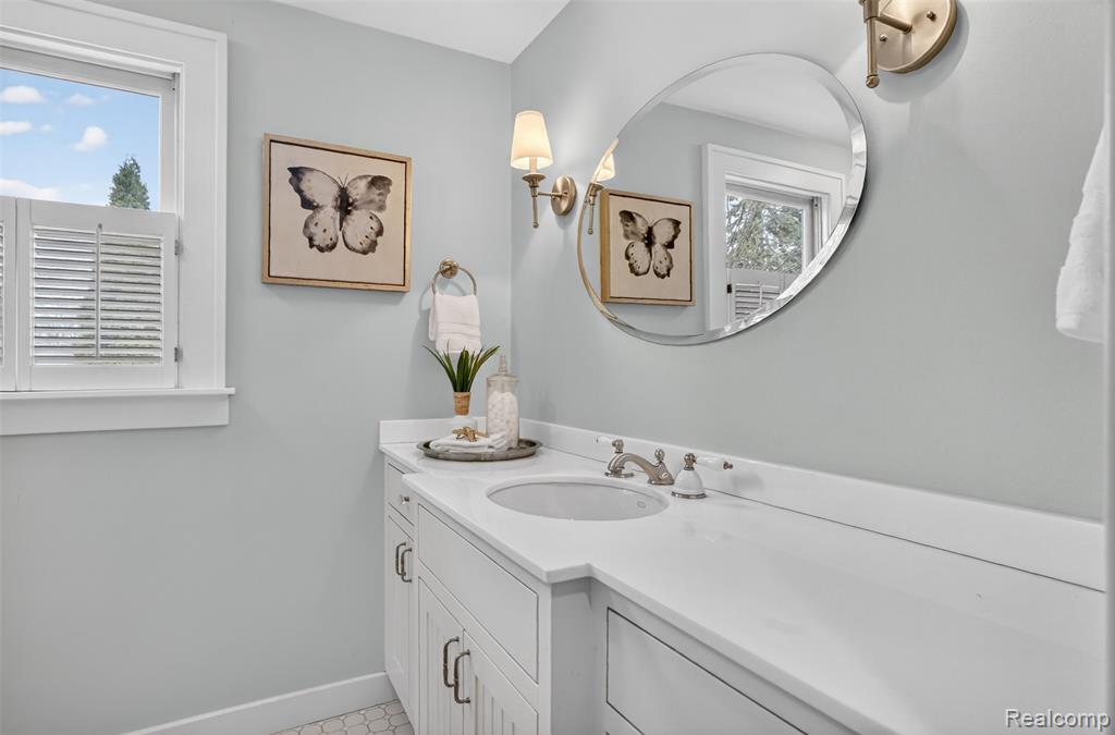 1236 Edgewood Road Birmingham, MI 48009 - Photo 33 of 53