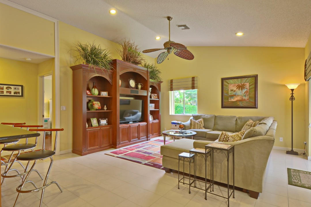 10269 Camelback Lane Boca Raton, FL 33498 - Photo 8 of 27 N2Go26