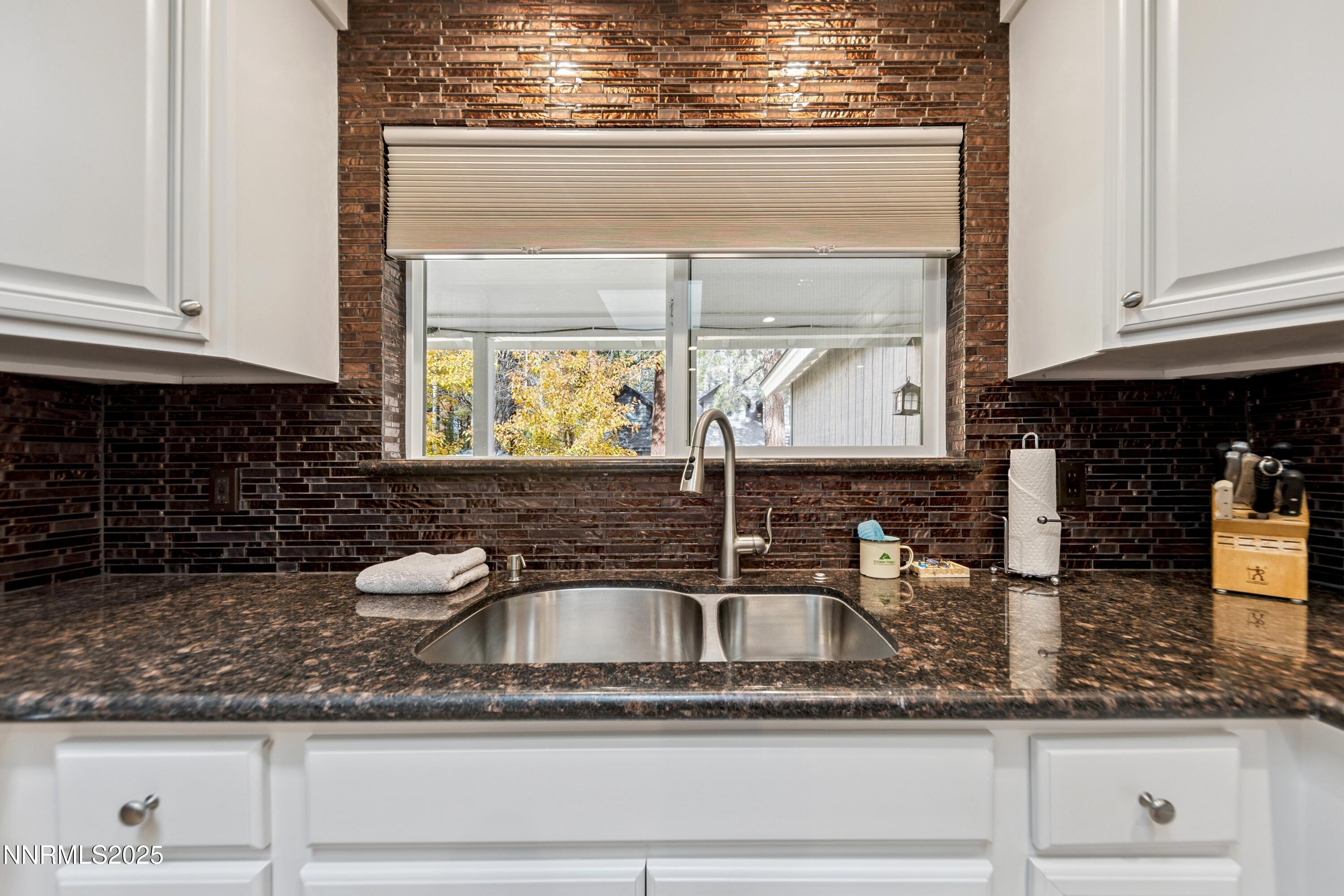 192 Pine Ridge Drive Stateline, NV 89449 - Photo 18 of 37 a31