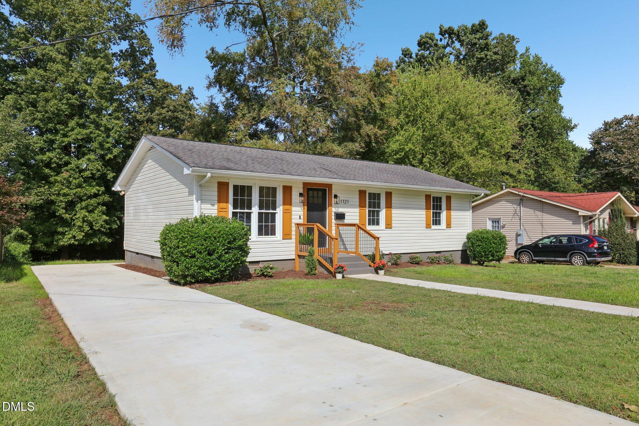 1121 Marlborough Road Raleigh, NC 27610 - Photo 4 of 27 2-web-or-mls-Marlborough Rd-S1009-002