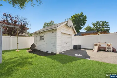 $775,000 | 73 Forest Place, Rochelle Park, NJ 07662