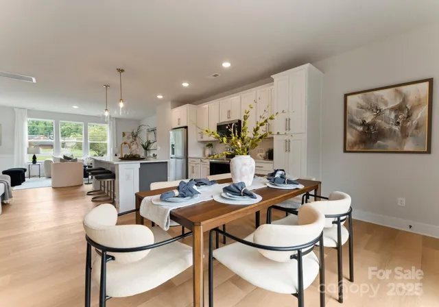 $449,000 | 7904 Sansom Circle, Charlotte, NC 28213