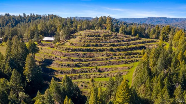 $1,200,000 | 27700 Nash Mill Road, Philo, CA 95466