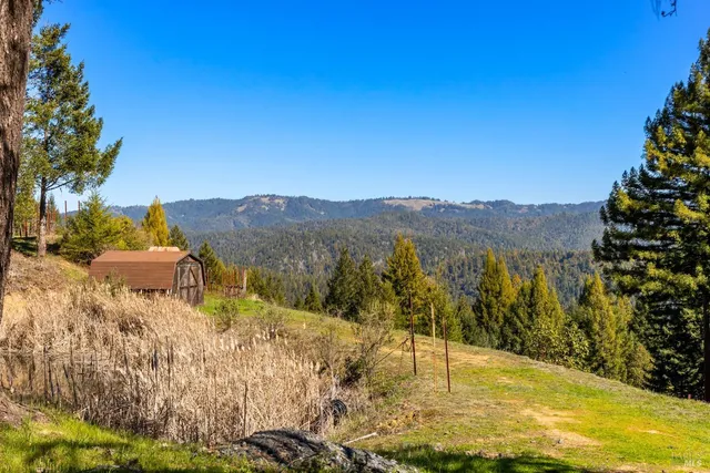 $1,200,000 | 27700 Nash Mill Road, Philo, CA 95466