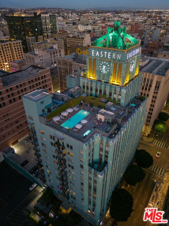 849 South Broadway, Unit 407 Los Angeles, CA 90014 - Photo 1 of 19 a city view