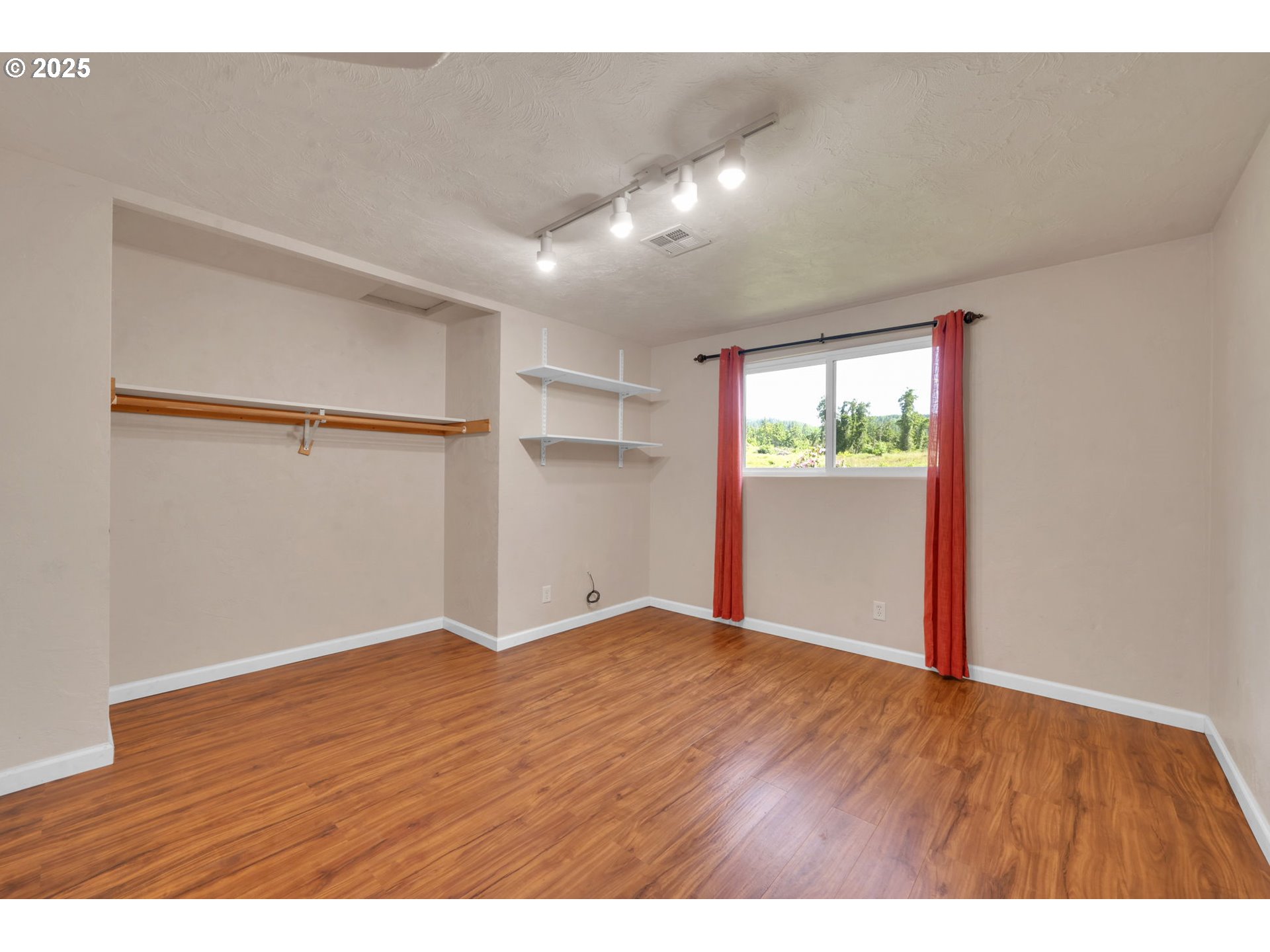36058 Enterprise Road Creswell, OR 97426 - Photo 30 of 40 Gallery Image 30