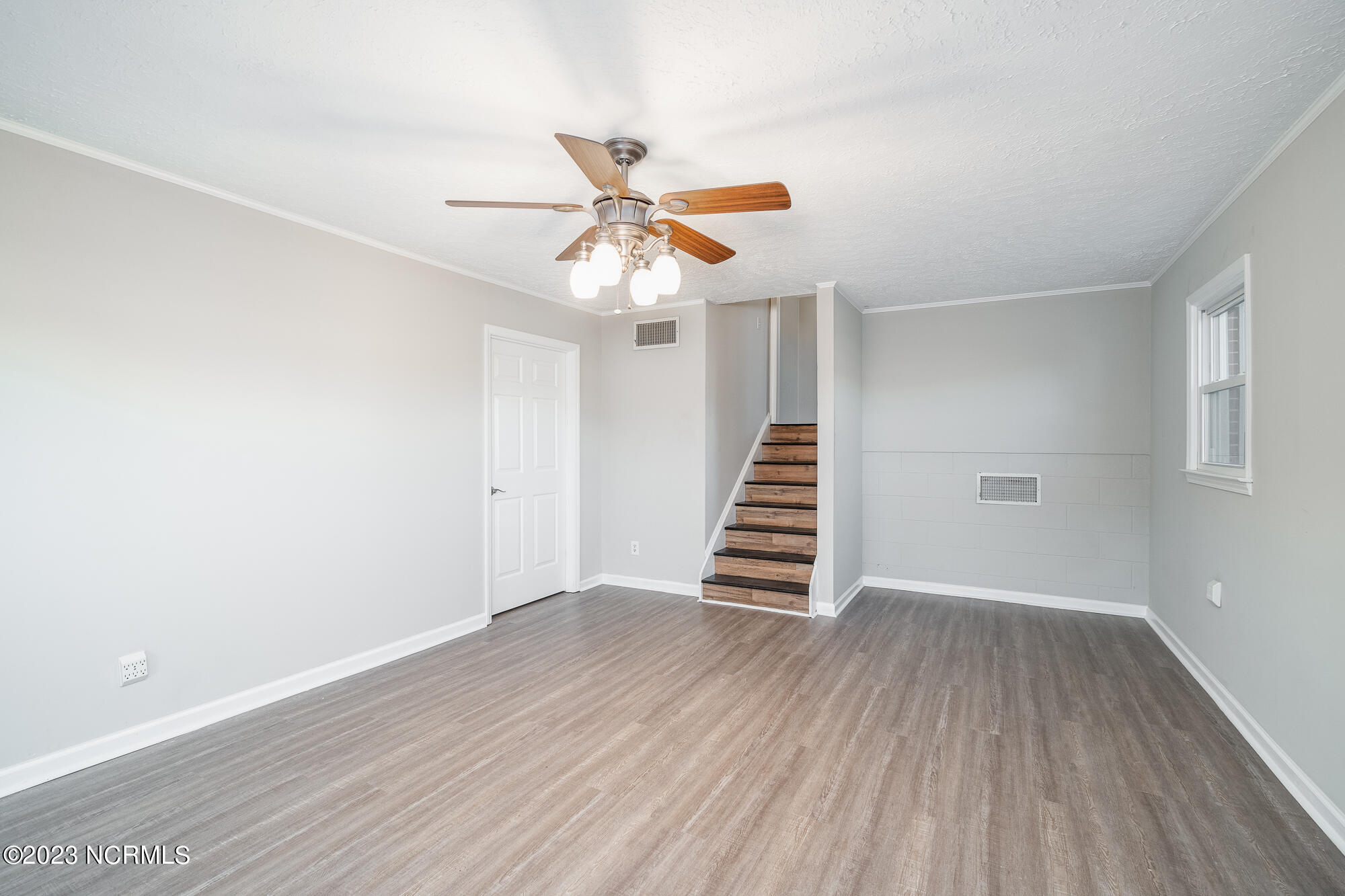 213 9 Mile Road Newport, NC 28570 - Photo 12 of 34 213-nine-mile-21