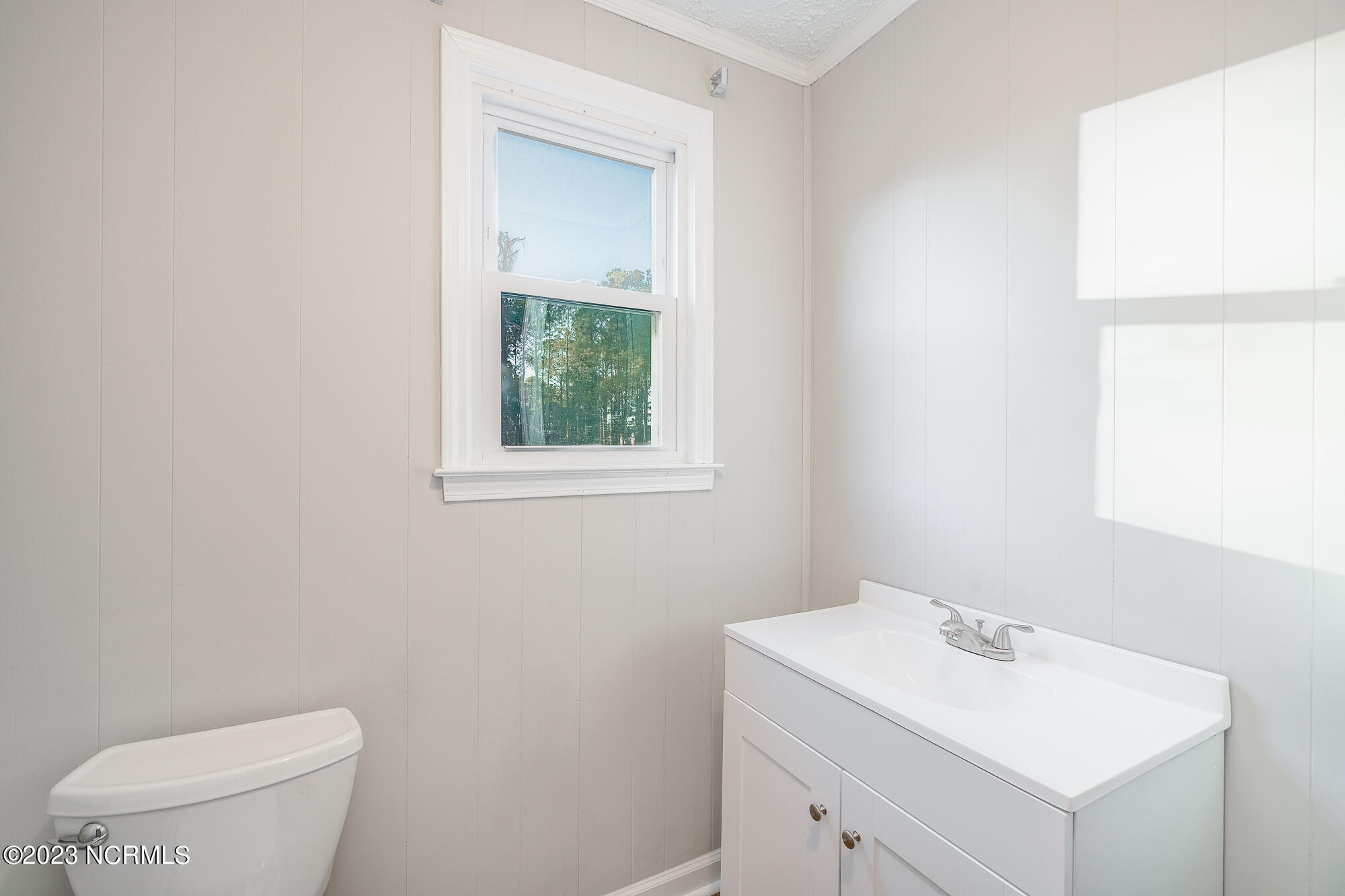 213 9 Mile Road Newport, NC 28570 - Photo 13 of 34 213-nine-mile-34