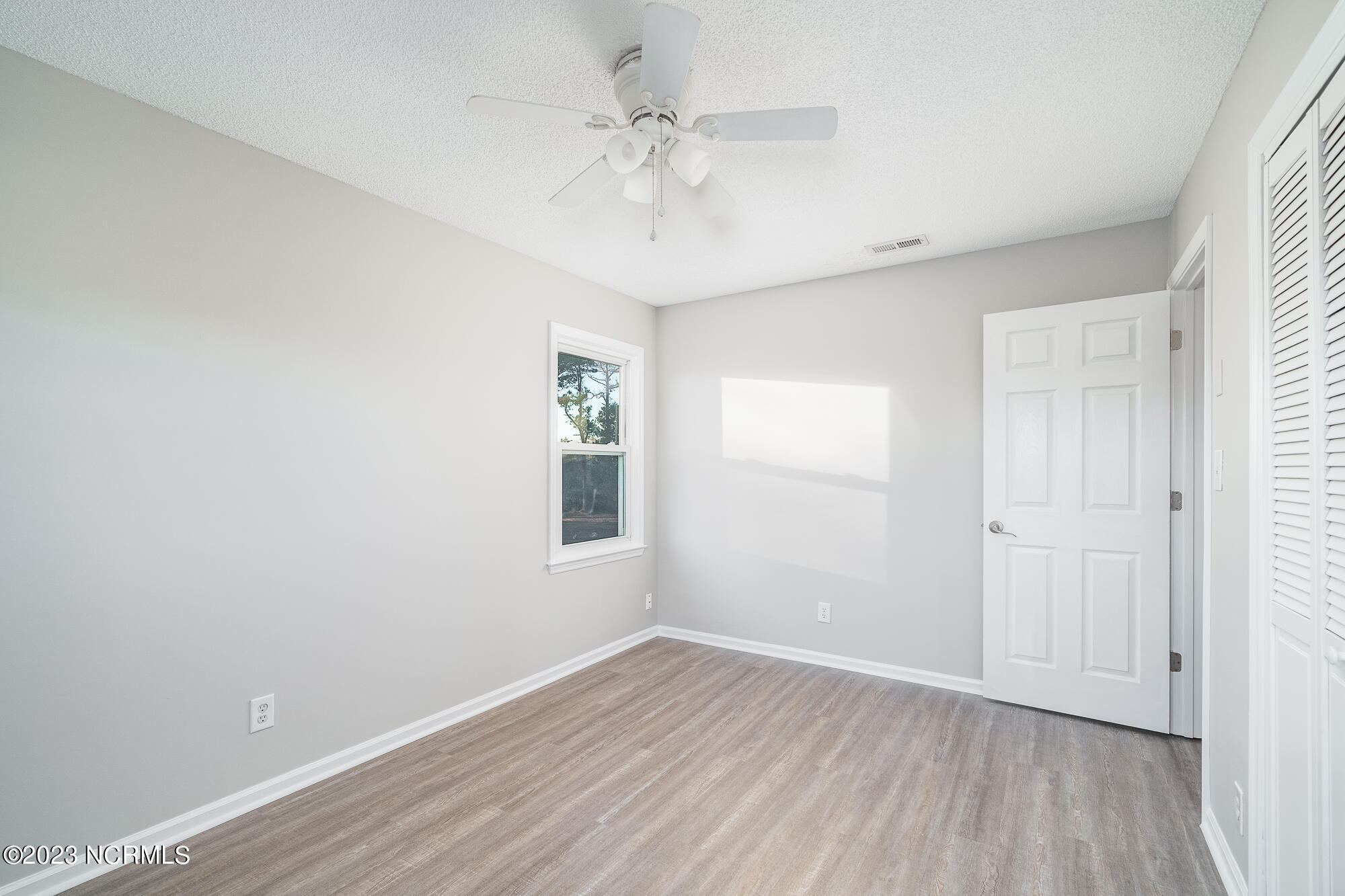 213 9 Mile Road Newport, NC 28570 - Photo 19 of 34 213-nine-mile-28