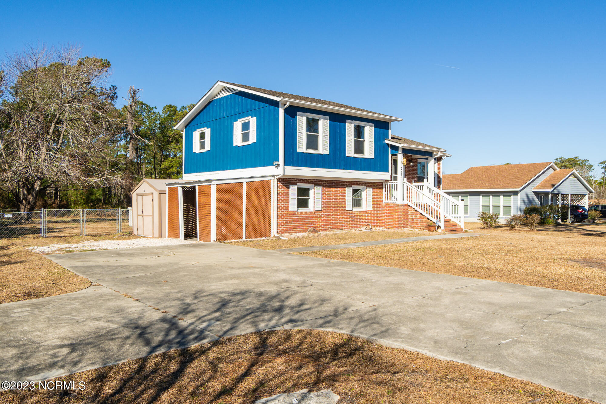 213 9 Mile Road Newport, NC 28570 - Photo 2 of 34 213-nine-mile-1