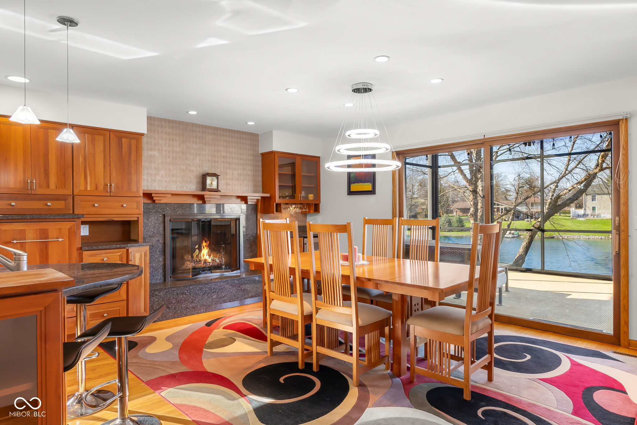 3830 Cove Road Columbus, IN 47203 - Photo 4 of 52