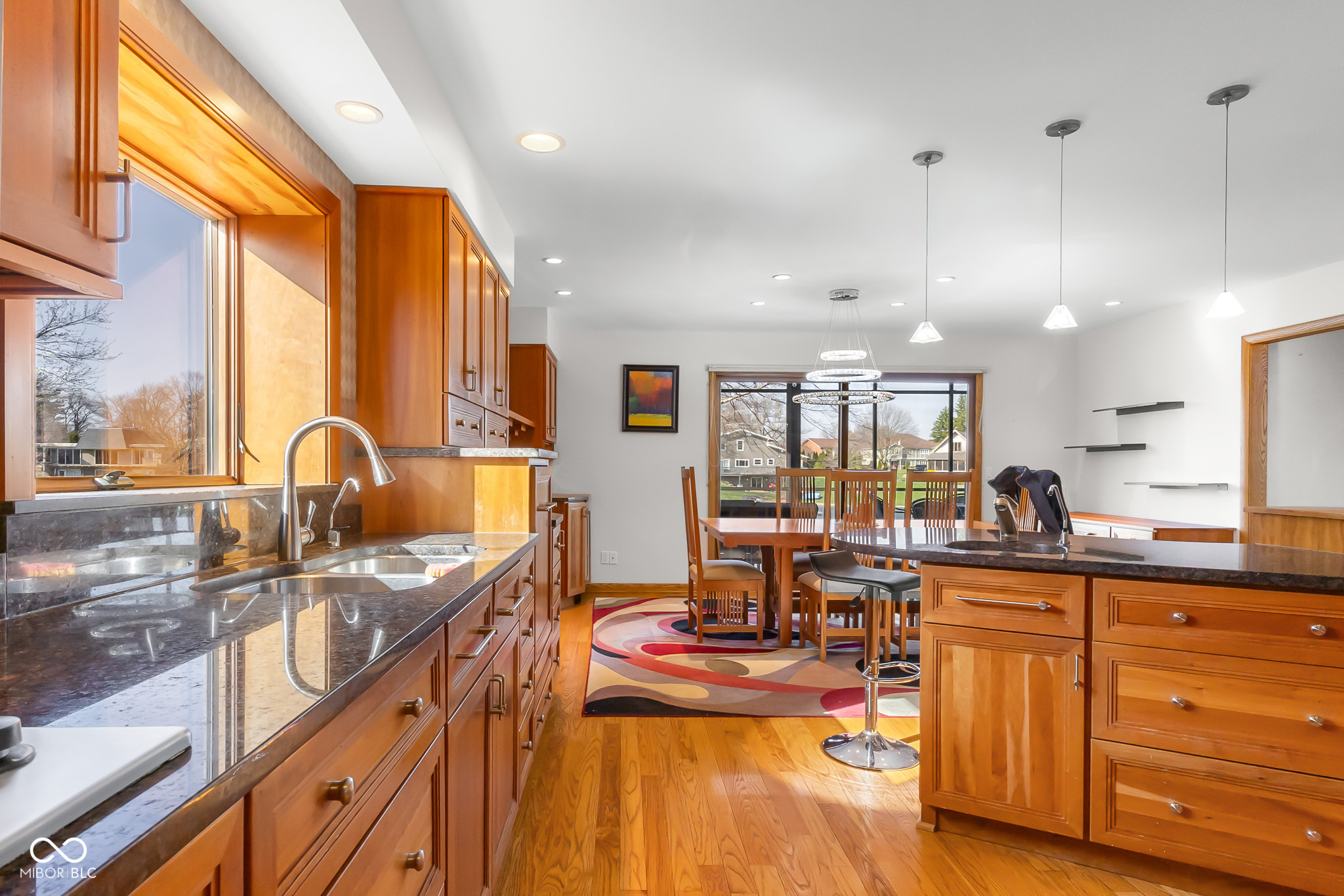 3830 Cove Road Columbus, IN 47203 - Photo 5 of 52