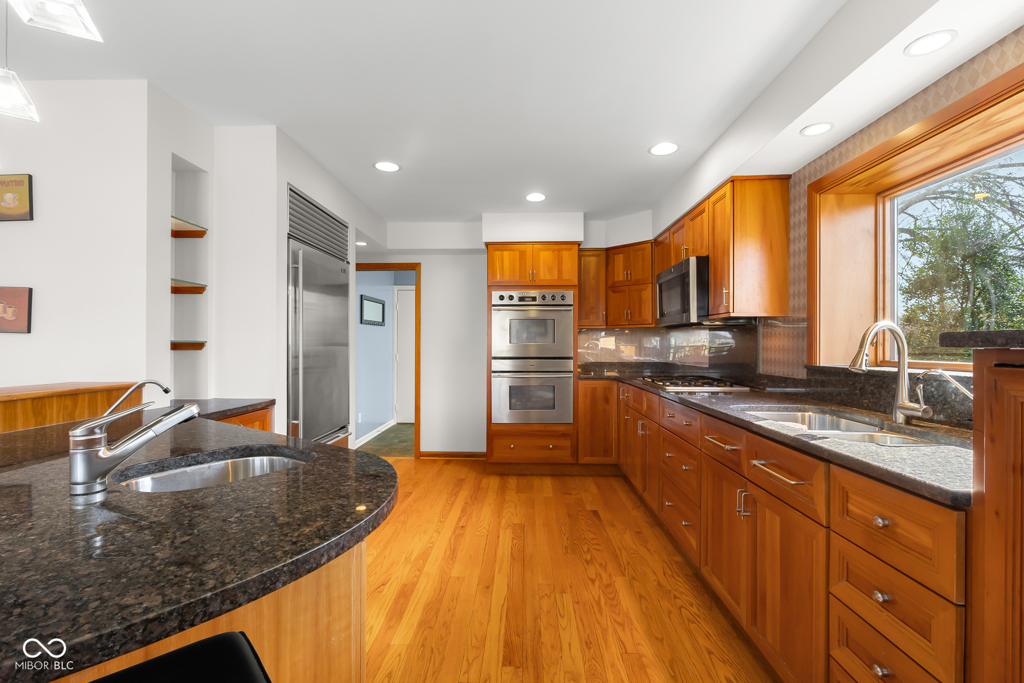 3830 Cove Road Columbus, IN 47203 - Photo 9 of 52