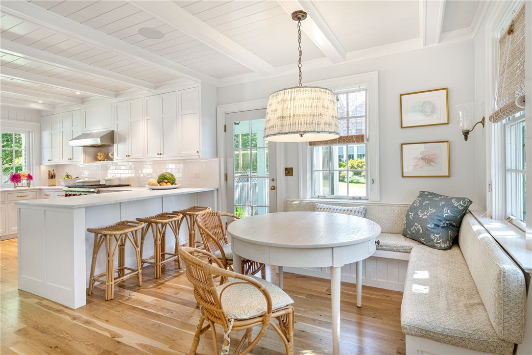 11 Chachapacasset Road Barrington, RI 02806 - Photo 6 of 31