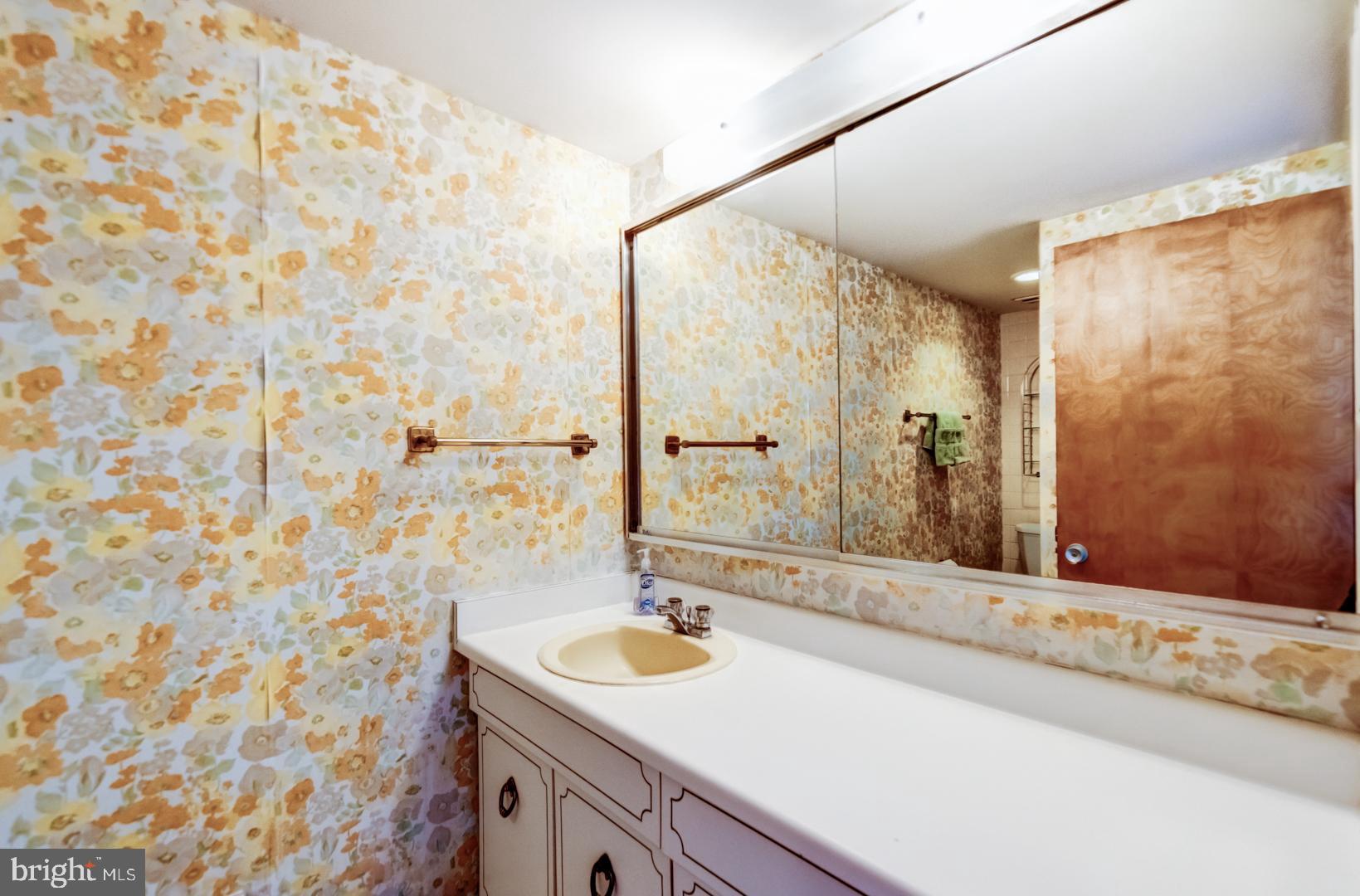 675 Malin Road Newtown Square, PA 19073 - Photo 27 of 44 Hall bath