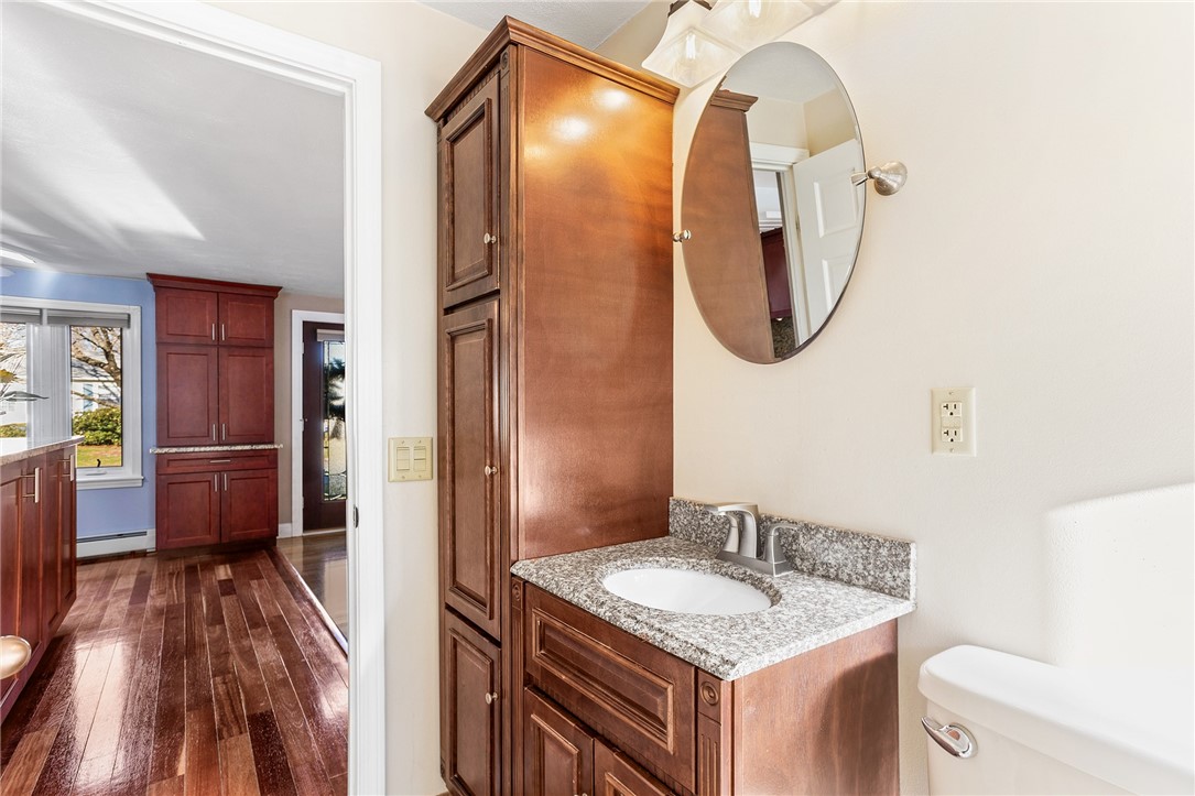 227 Bayberry Road Woonsocket, RI 02895 - Photo 15 of 43
