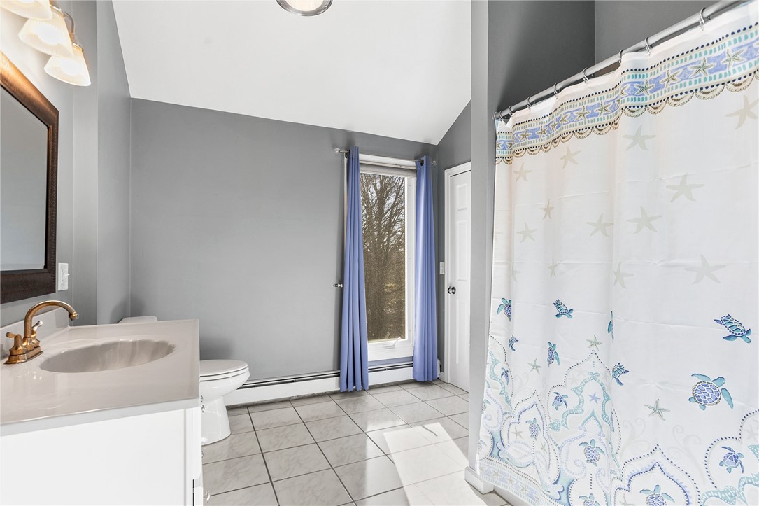 227 Bayberry Road Woonsocket, RI 02895 - Photo 18 of 43