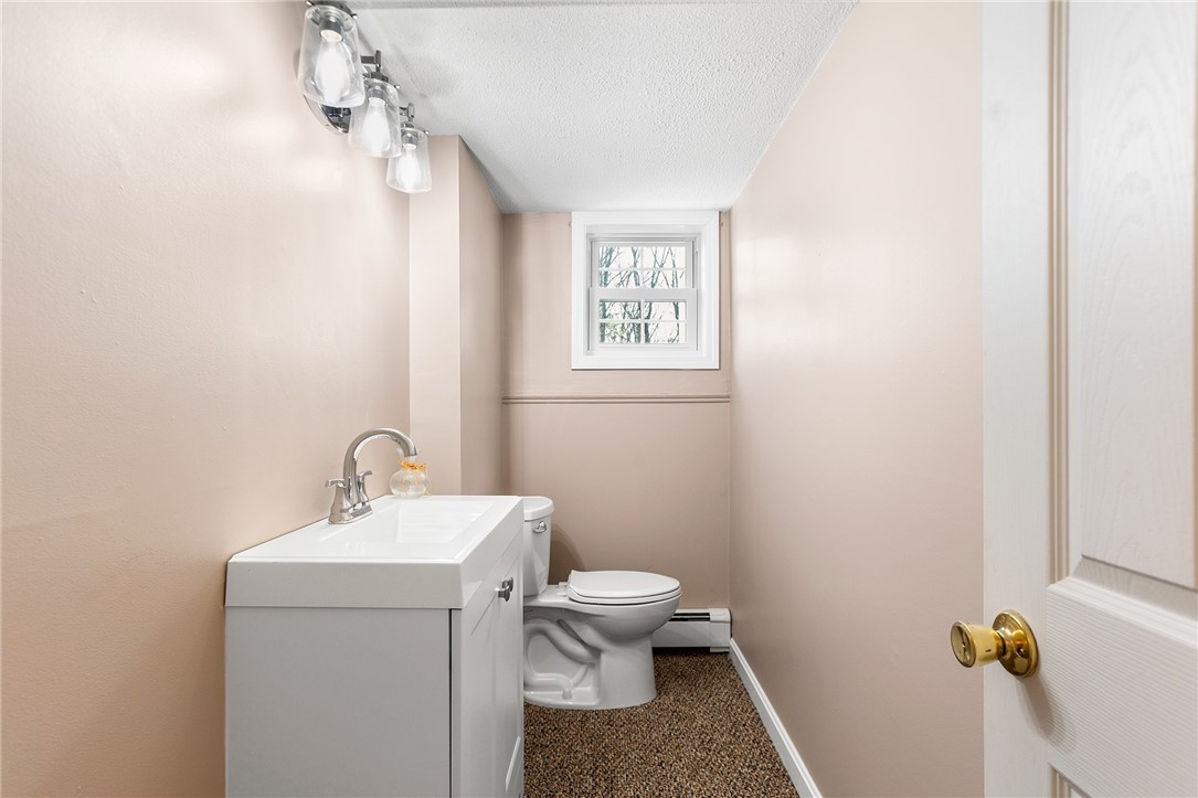 227 Bayberry Road Woonsocket, RI 02895 - Photo 25 of 43