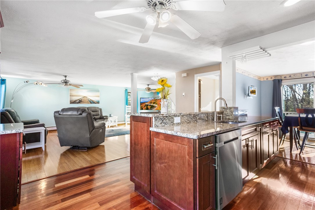 227 Bayberry Road Woonsocket, RI 02895 - Photo 8 of 43
