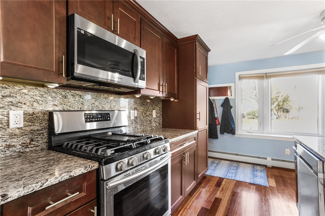 227 Bayberry Road Woonsocket, RI 02895 - Photo 10 of 43