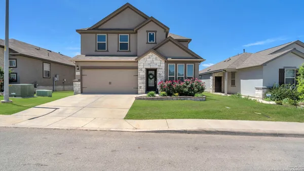 $2,800 | 5526 Pin Point, San Antonio, TX 78259