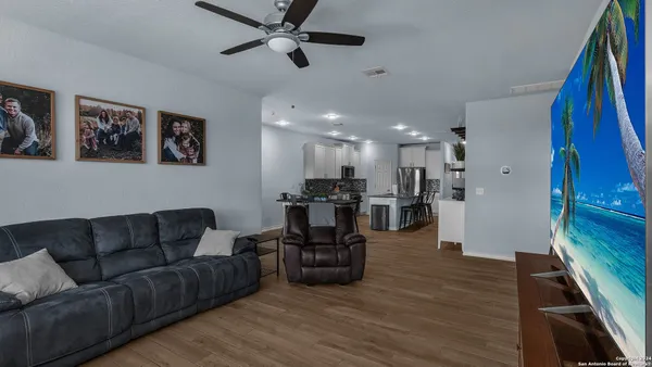 $2,800 | 5526 Pin Point, San Antonio, TX 78259