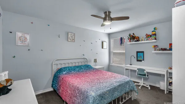 $2,800 | 5526 Pin Point, San Antonio, TX 78259