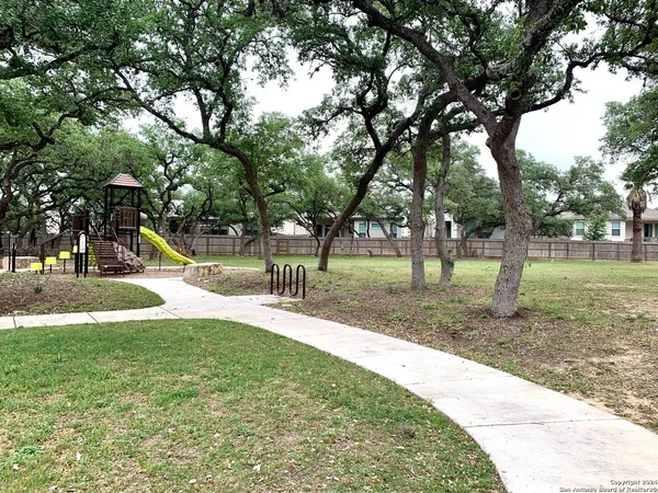 $2,800 | 5526 Pin Point, San Antonio, TX 78259