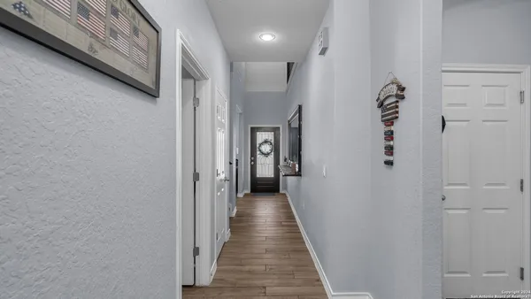 $2,800 | 5526 Pin Point, San Antonio, TX 78259