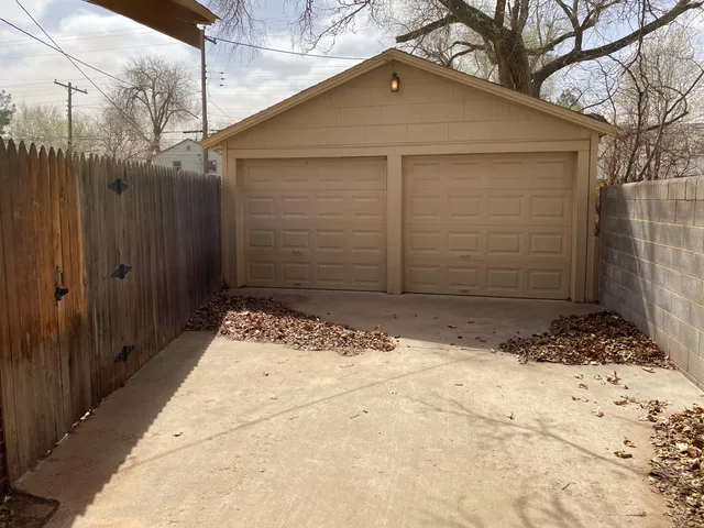 $2,000 | 3009 20th Street, Lubbock, TX 79410