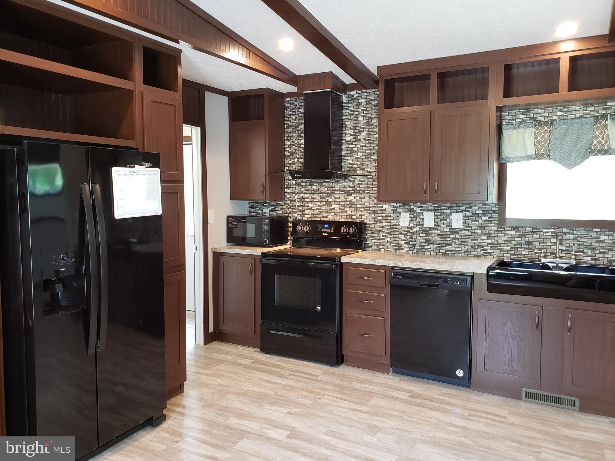 5012 Dickerson Road Partlow, VA 22534 - Photo 3 of 10 Kitchen
