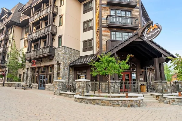 $890,000 | 780 Village Drive, Unit 312, Donnelly, ID 83615