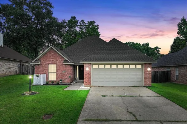 $248,000 | 136 Satinwood Circle, Haughton, LA 71037