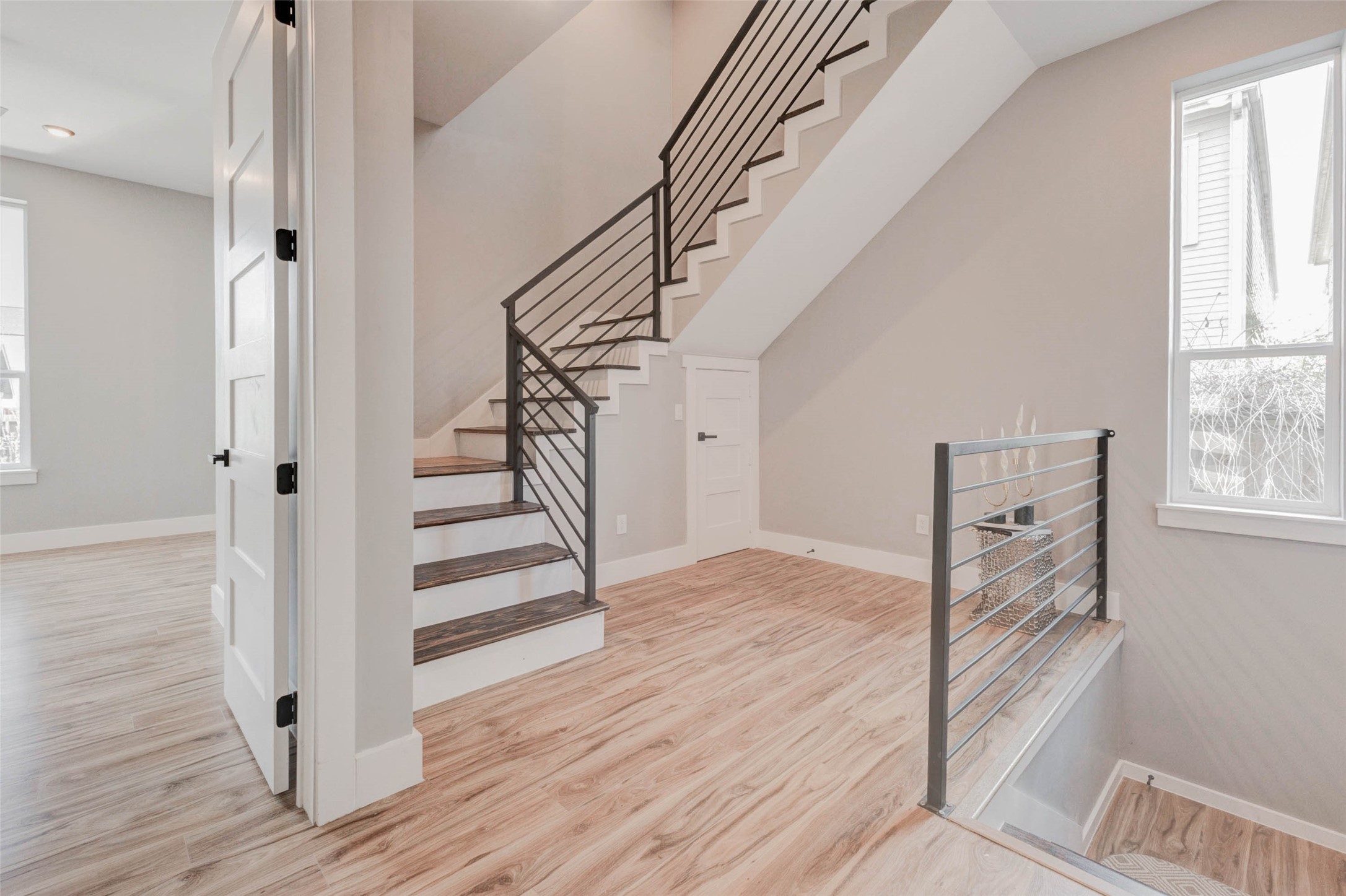 5522 Kiam Street, Unit A Houston, TX 77007 - Photo 8 of 46