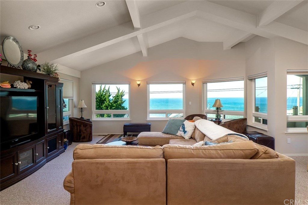 200 Adoree Avenue Cayucos, CA 93430 - Photo 4 of 32