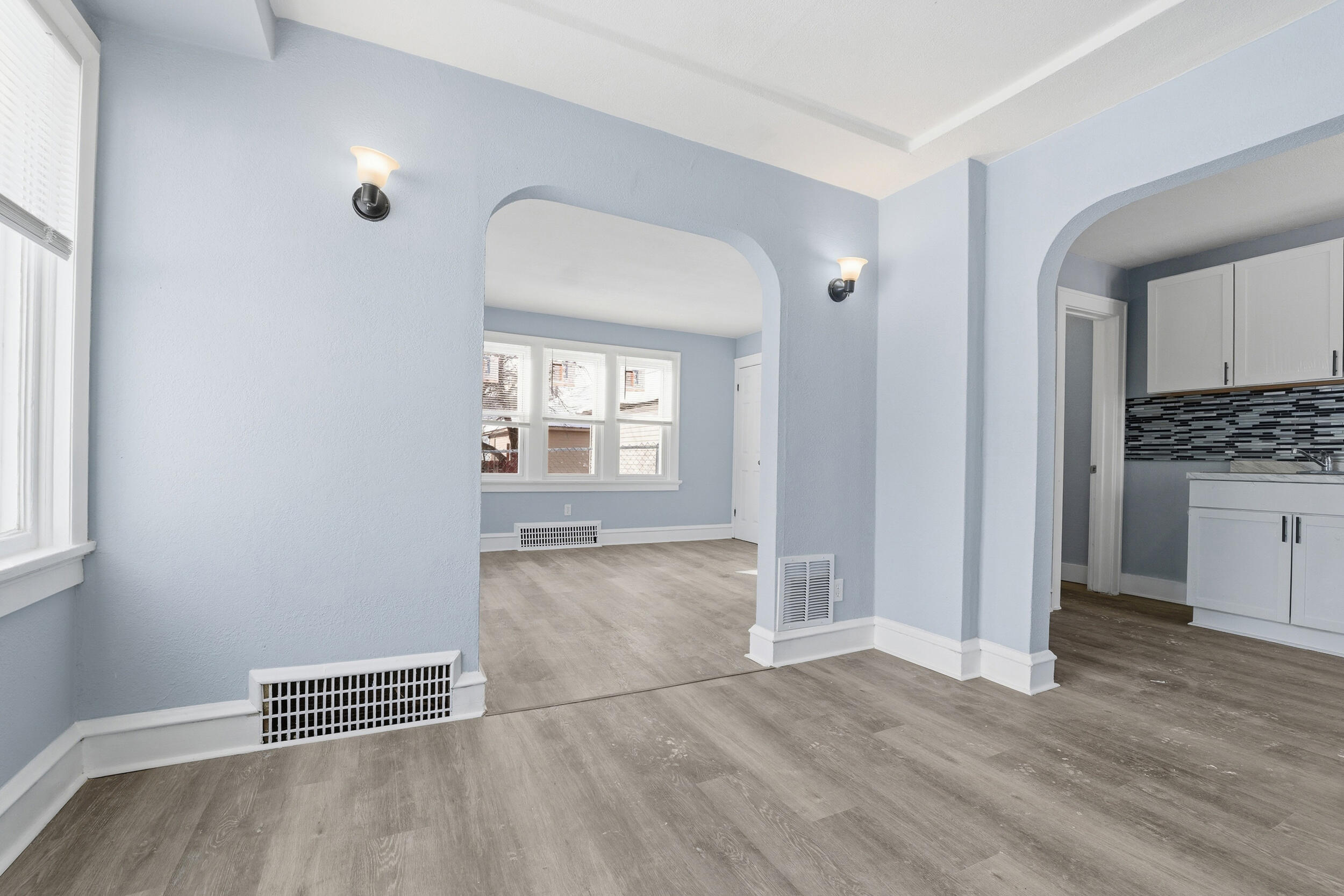 5257 North 34th Street Milwaukee, WI 53209 - Photo 2 of 18 Main Floor