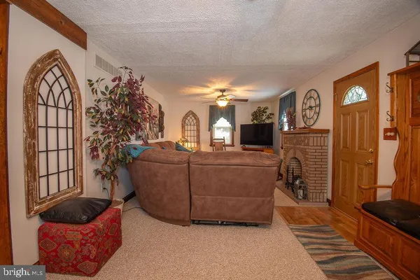 $375,000 | 6 Cypress Avenue, Wilmington, DE 19804