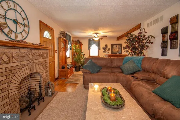 $375,000 | 6 Cypress Avenue, Wilmington, DE 19804